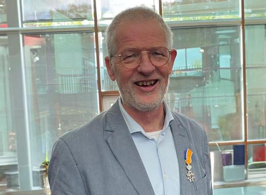 Jan Smeek werd op Koningsdag geridderd in de Orde van Oranje-Nassau (foto: Limousin Vereniging Nederland)