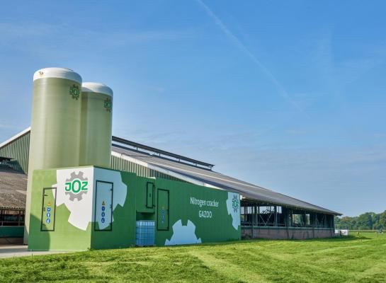 Vanaf 12 juni kunnen Nederlandse boeren renure inzetten als kunstmestvervanger in hun stikstofgebruiksruimte
