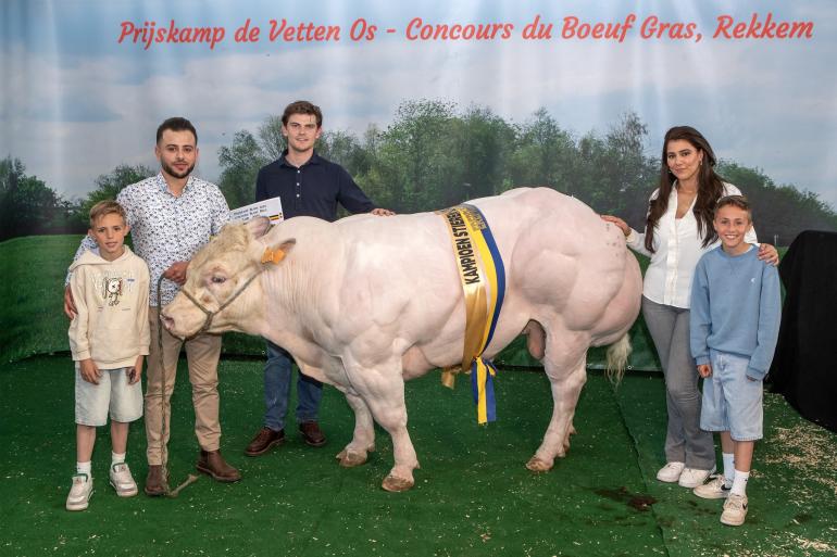 Winnaar Ilias Akarkach stieren oud