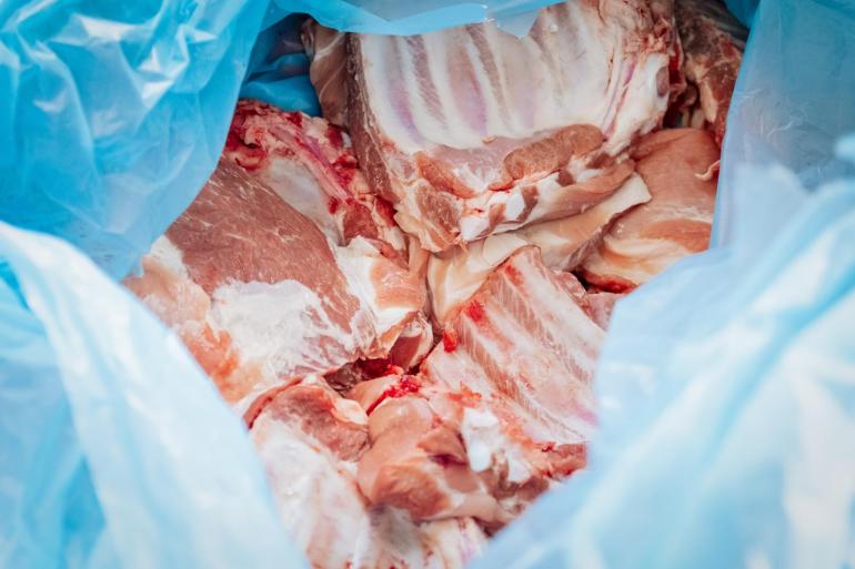 Runderen hebben een aandeel van 11,3 procent binnen het totaal geslacht gewicht van de verschillende diersoorten in Nederland