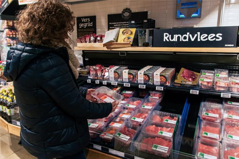 De hoeveelheid rundvlees die wereldwijd per persoon beschikbaar is, steeg de afgelopen zestig jaar nauwelijks